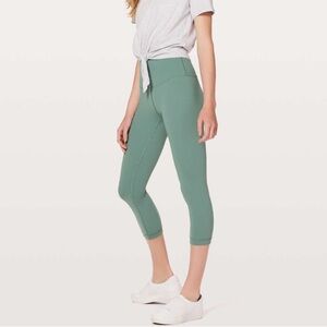 Lululemon Wunder Under Crop (Hi-Rise) *Full-On Luxtreme 21" in Celadon size 8